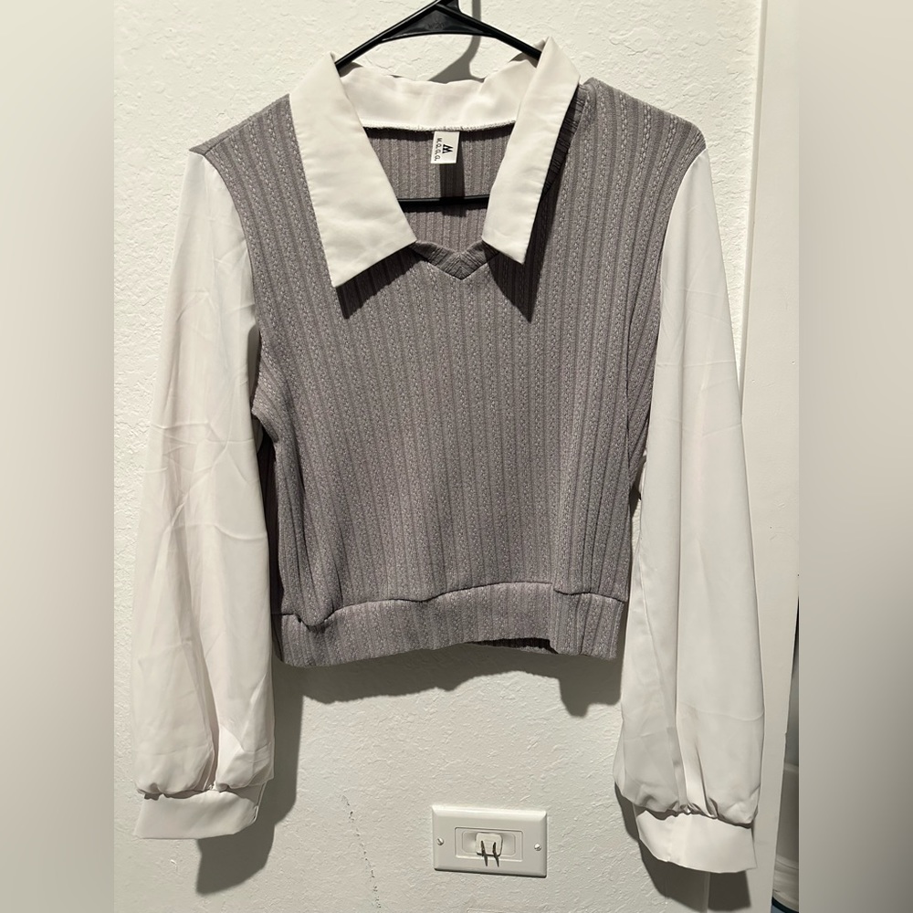 Grey / white collar long sleeves top / Office wear